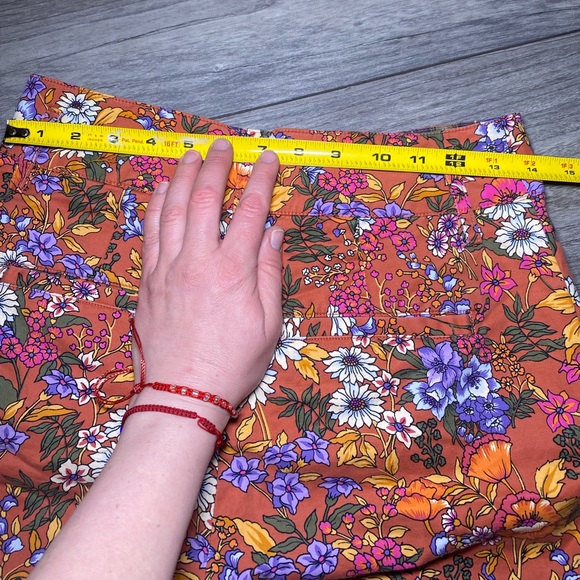 EUC Anthropologie Maeve Floral Wide Leg High Waisted Cropped Pants - Picture 15 of 16